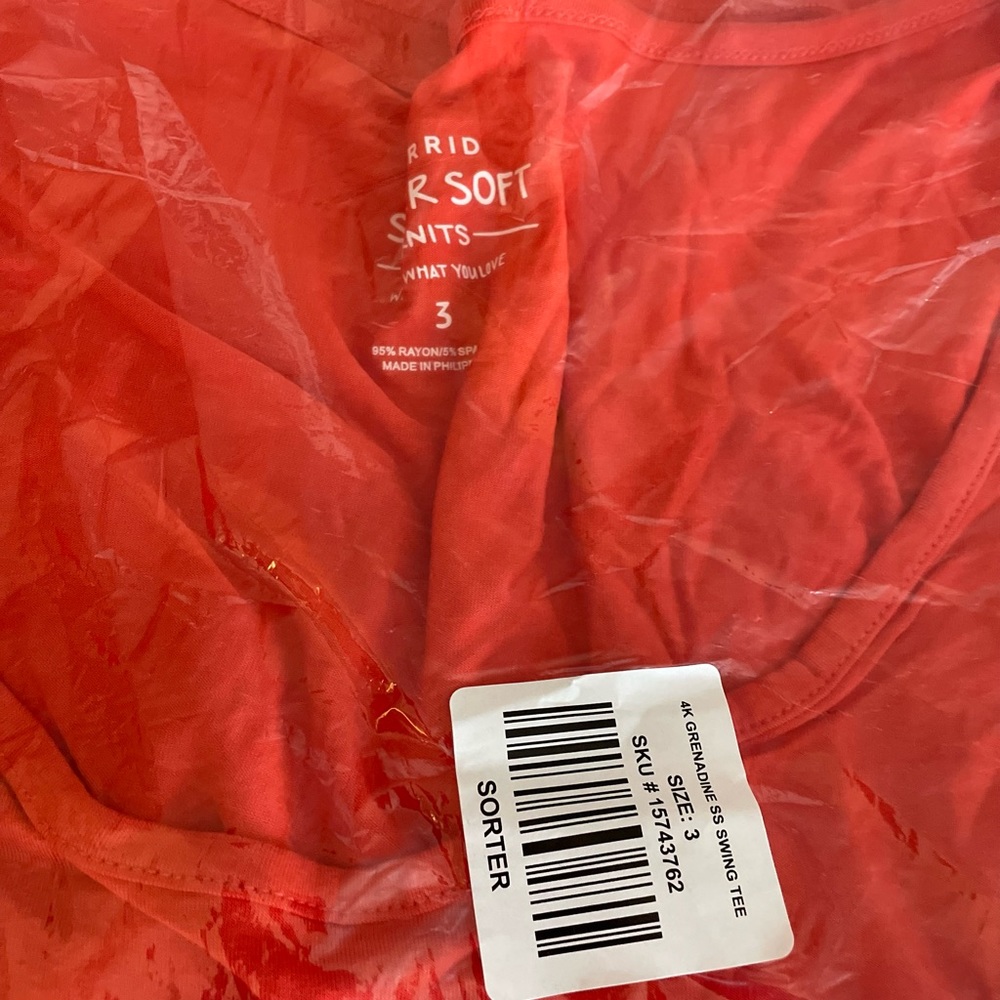 Torrid Super Soft Lightweight Top - Sizes 2X & 3X - Picture 12 of 14